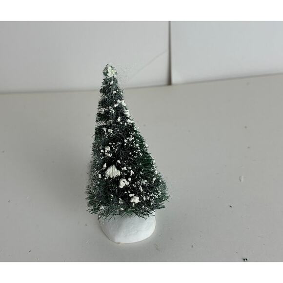 Dept. 56 Christmas Tree Village 12 Bottle Brush Snow Frosted Various Sizes - Picture 7 of 10